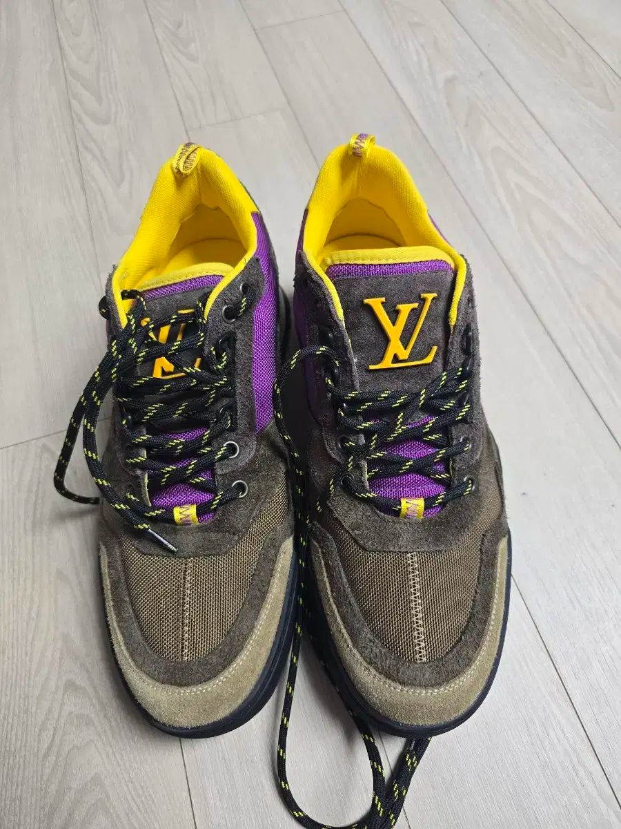 Louis Vuitton ルイヴィトン トレイル スニーカーズ 7 5 サイズ