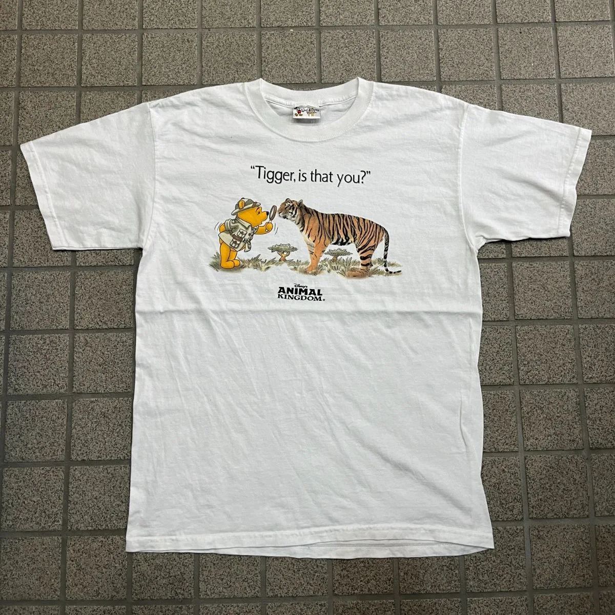 プーさん Tigger is that you? アニマルTシャツ poo tigger - メルカリ