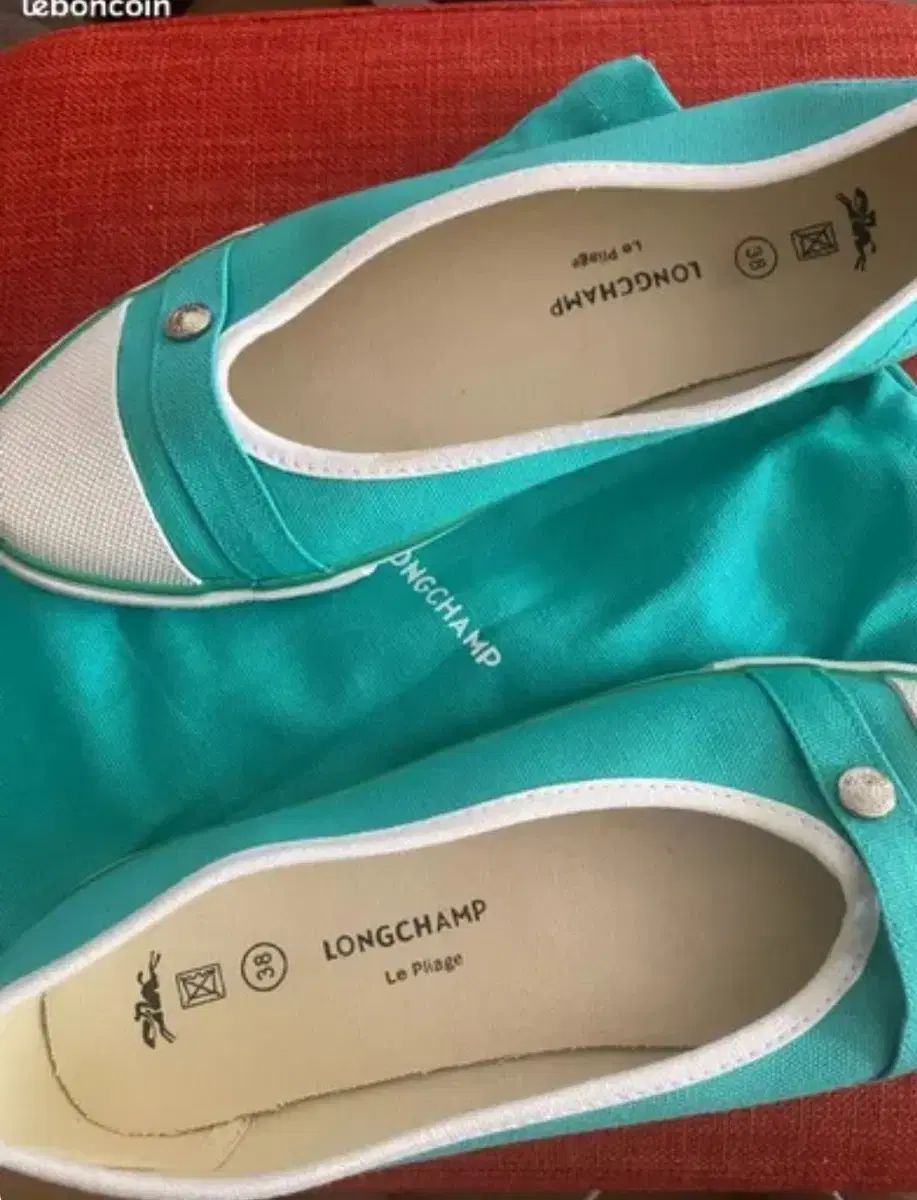 ロンシャン または プリアージュ スニーカーズ 37