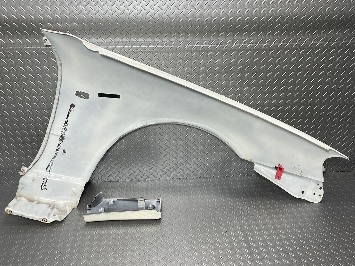 R34 BNR34 純正 フェンダー 右 泳が