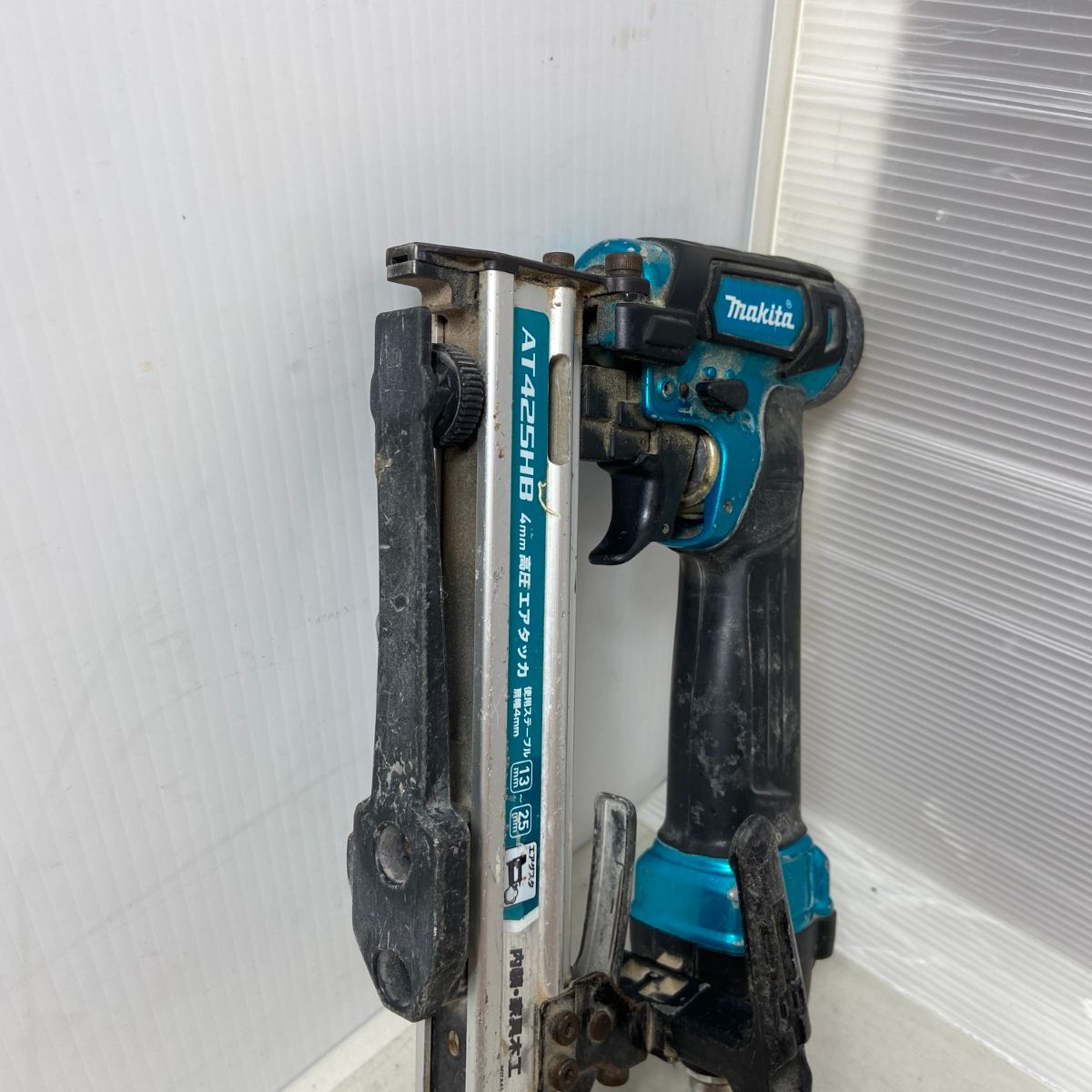 ΦΦMAKITA マキタ 高圧エアタッカ MAKITA AT425FB AT425FB ブルー