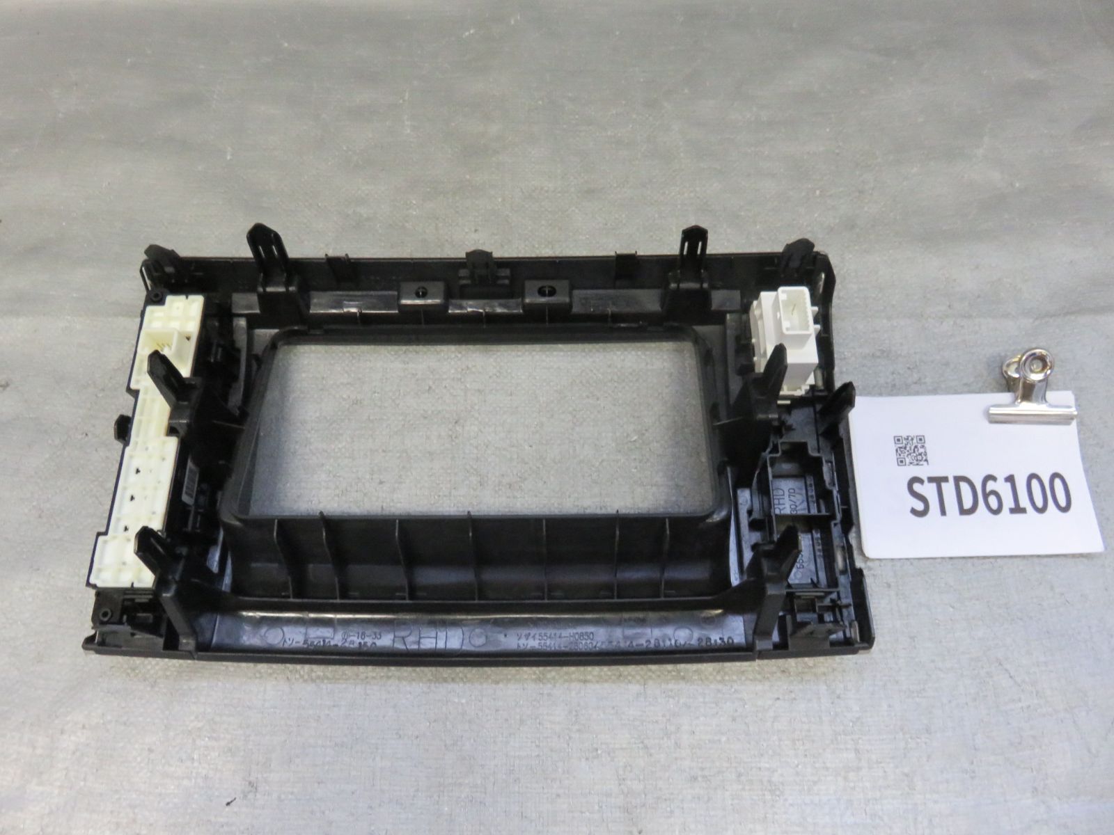 トヨタ純正 オーディオパネル 50 55系 エスティマ 内枠外枠セット 8