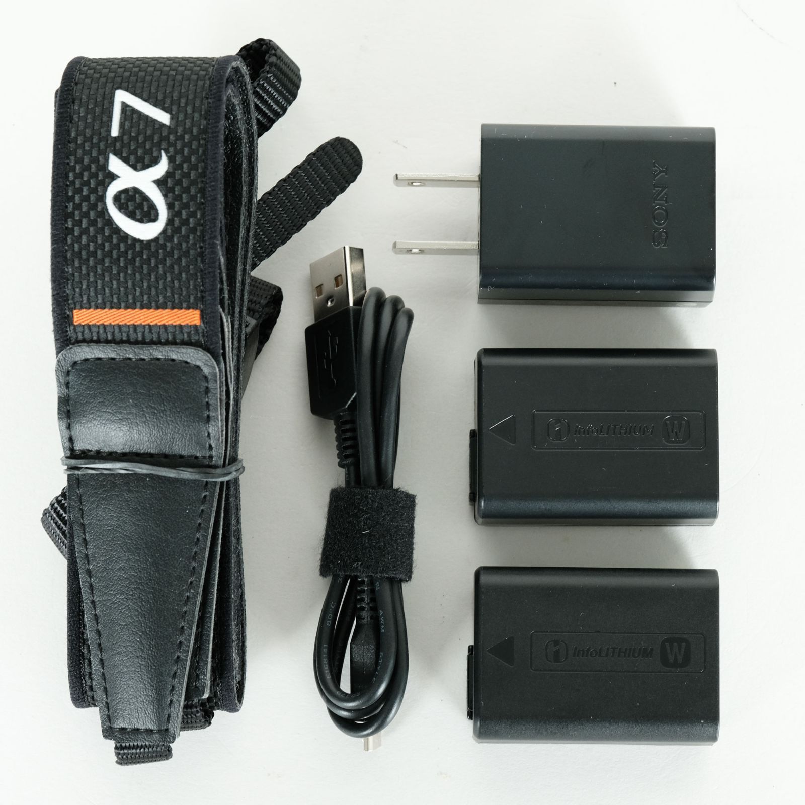 Sony α7II ボディ　シャッター数11600 ILCE-7M2 Sony α7II ボディシャッター数11600 ILCE-7M2