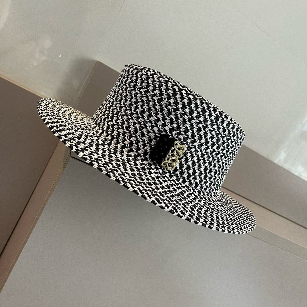 こなん　LOEWE ロエベ ハット 正規品 ロエベ帽子