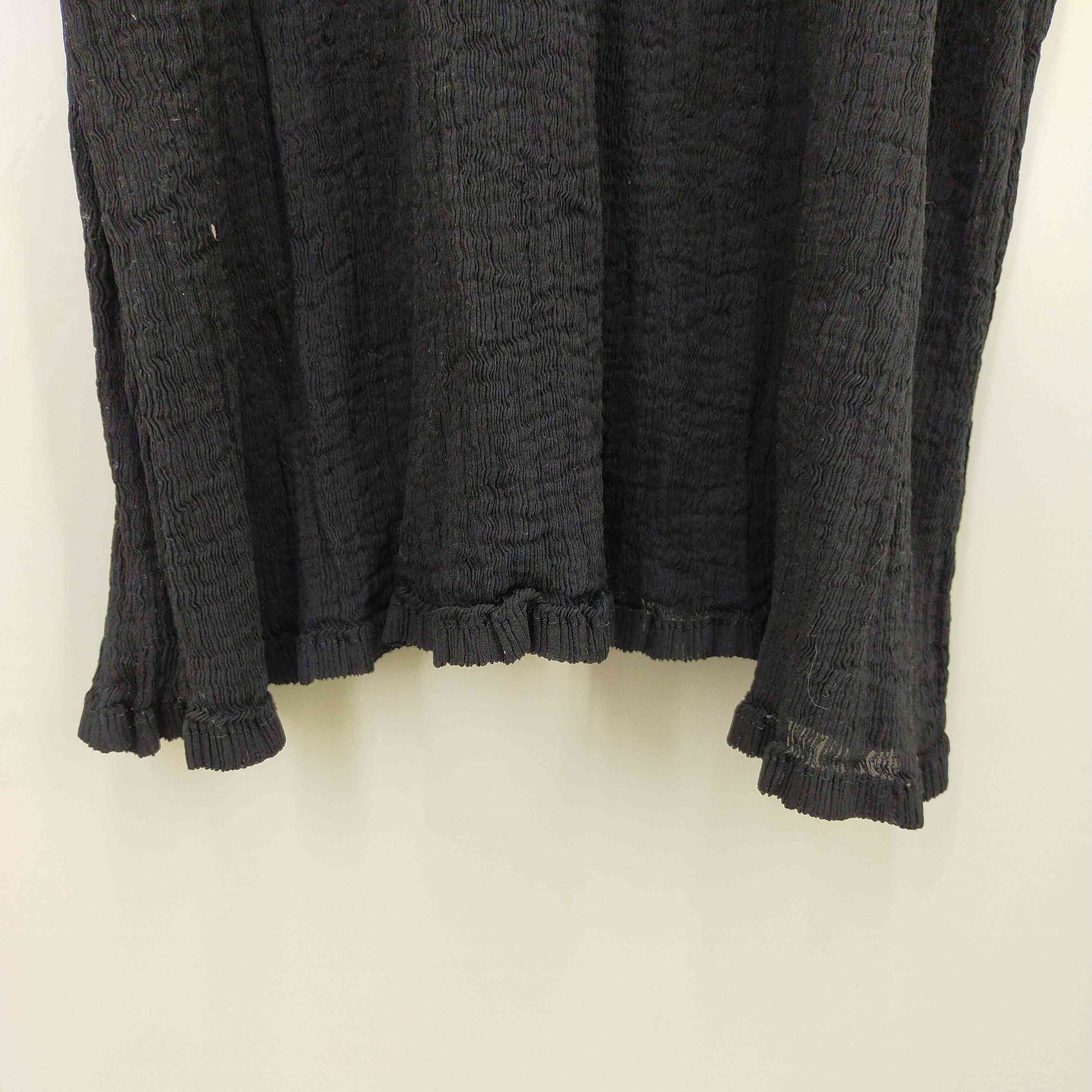 ミー イッセイミヤケ me ISSEY MIYAKE しわ加工 プリーツ ノースリーブ