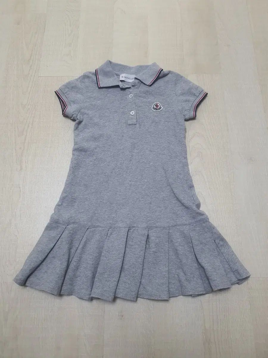 4Y モンクレールキッズ 綿 節約 ワンピース MONCLER（モンクレール