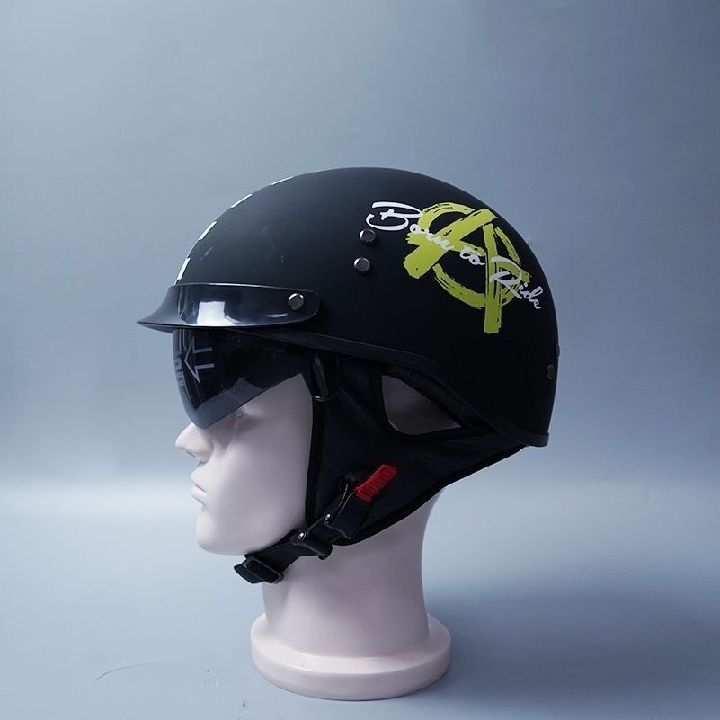 ビンテージ　ハーフヘルメットバイザー付き　半ヘル　旧車 ハーフヘルメット 半キャップ 半ヘル 内蔵レンズ付き バイザー