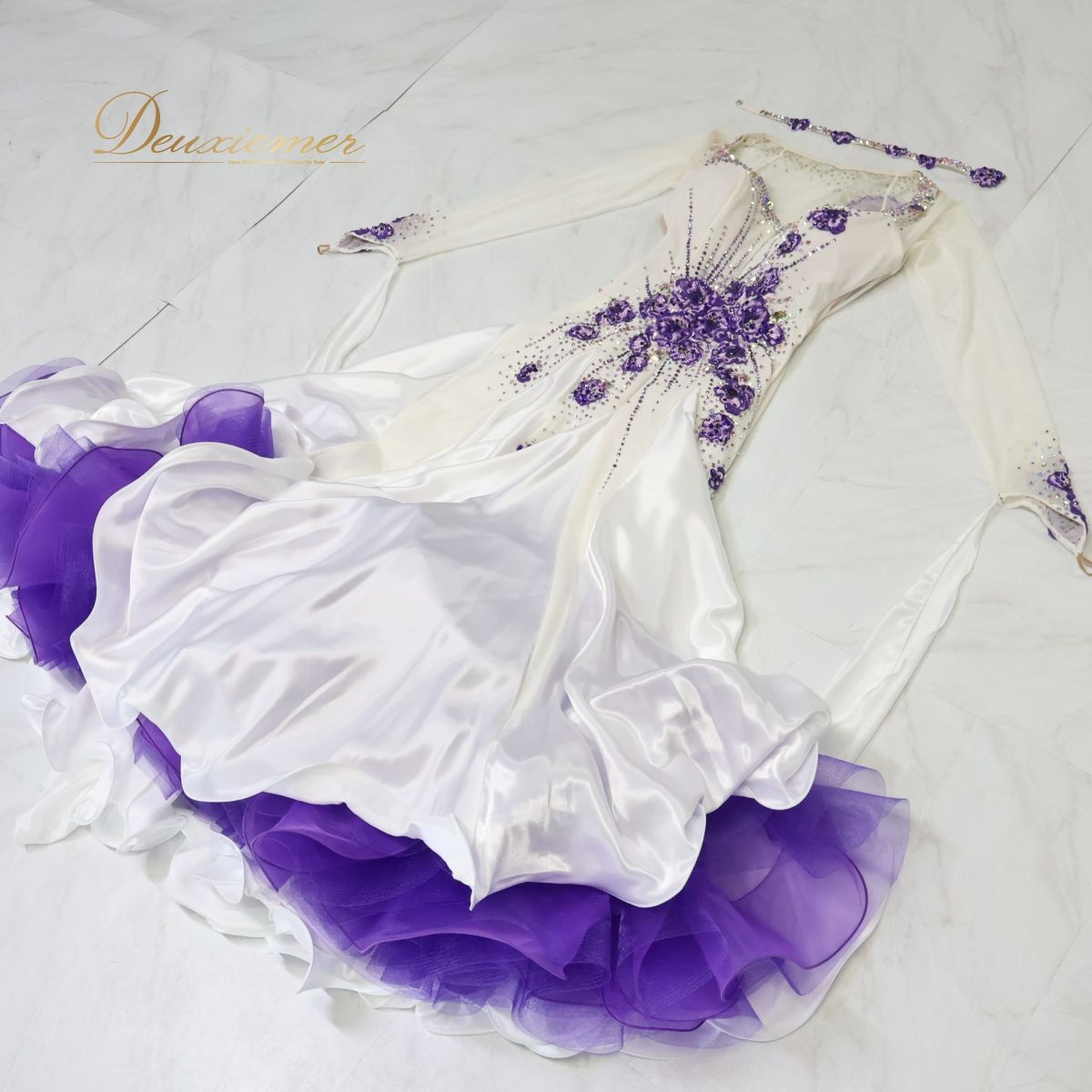 CHACOTT - 【美品 日本製 社交ダンス衣装】ホワイト Chacott チャコット ワンピース ドレス 白 紫 パープル フロート フリル レース デモ 美品 日本製 社交ダンス衣装】ホワイト Chacott チャコット