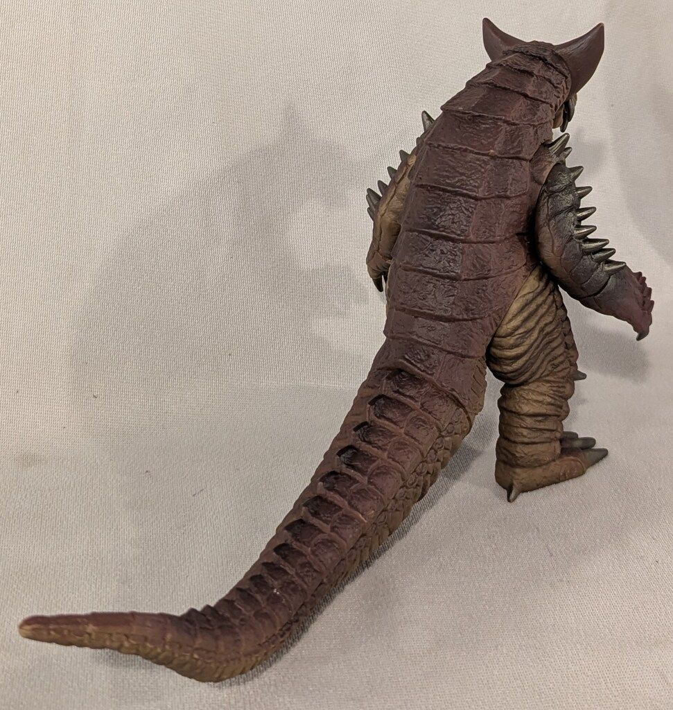バンダイ ウルトラ怪獣シリーズ 古代怪獣ゴモラ&EXゴモラ