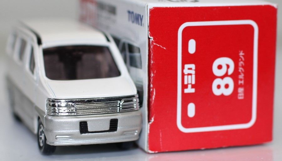 トミカ 赤箱 TOMY 9台セット 日産エルグランド等（トミカ 日産