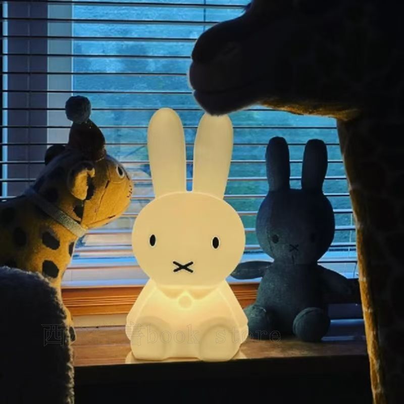 大人気 うさぎライト ほんわか 癒し インテリア ミッフィー ライト 50z