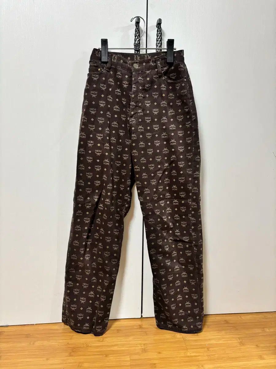 MCM エム シー エム 90s ヴィンテージ ロゴデザイン パンツ ズボン