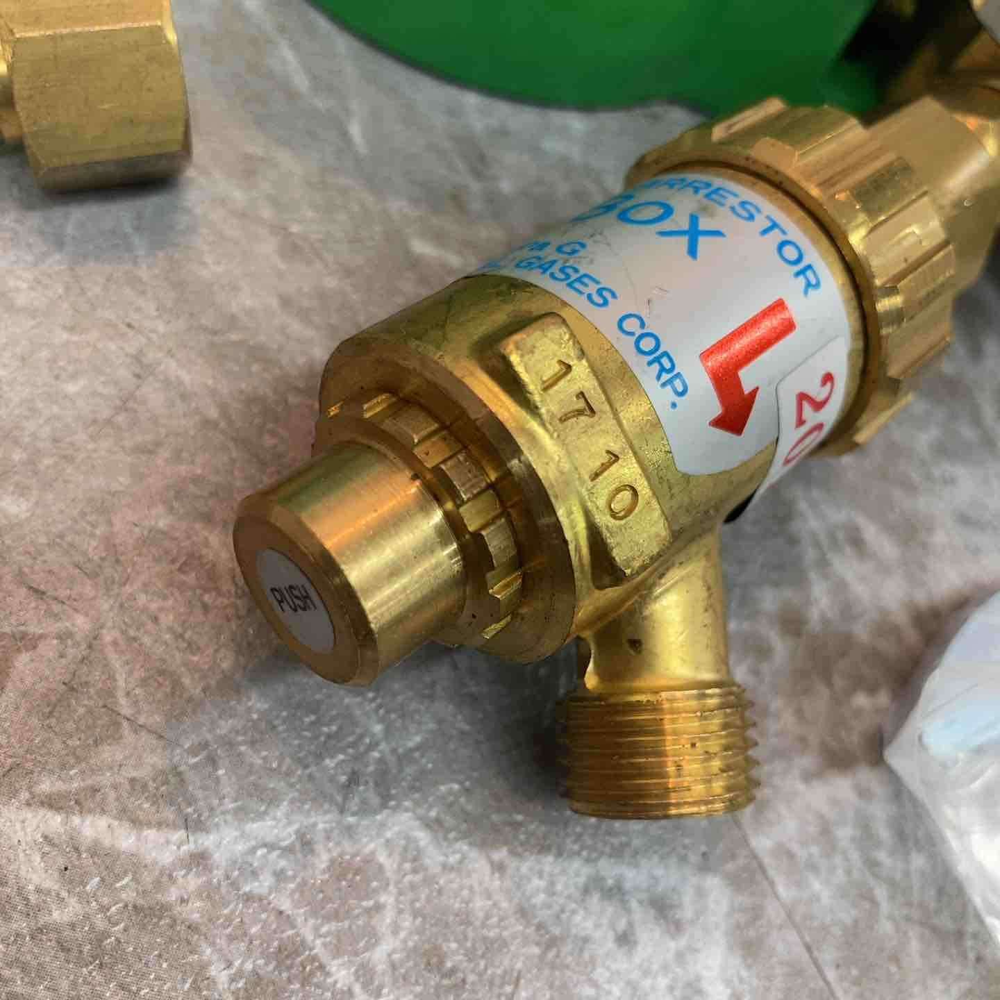 酸素調整器 ミリオン-Z