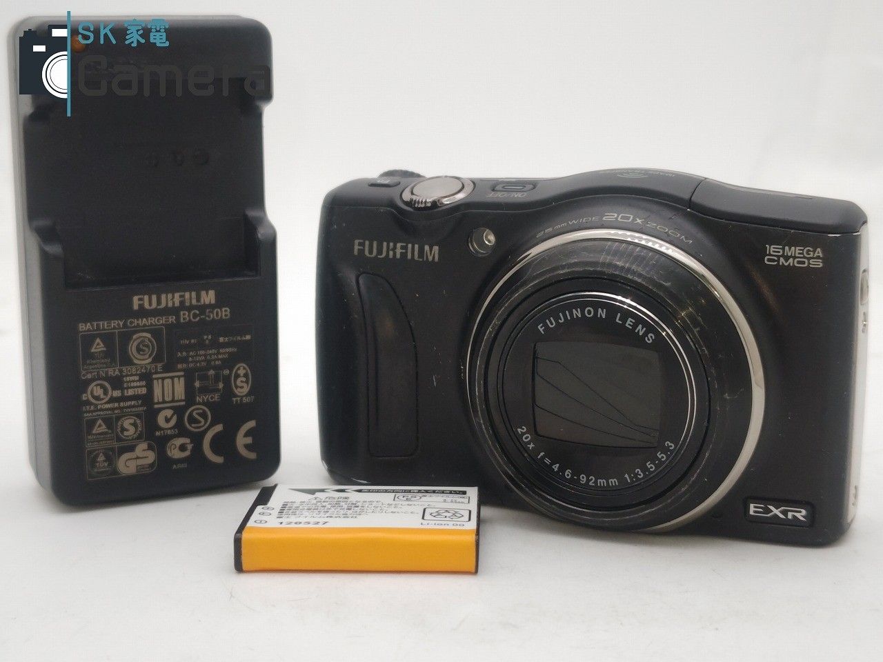 FUJIFILM デジカメ FinePix F800EXR 電池 充電器 付 FUJIFILM デジカメ FinePix F800EXR 電池 充電器 付