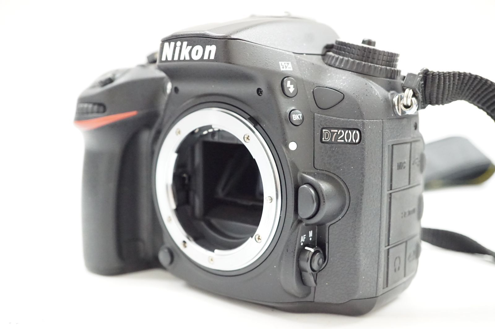 NIKON D7200