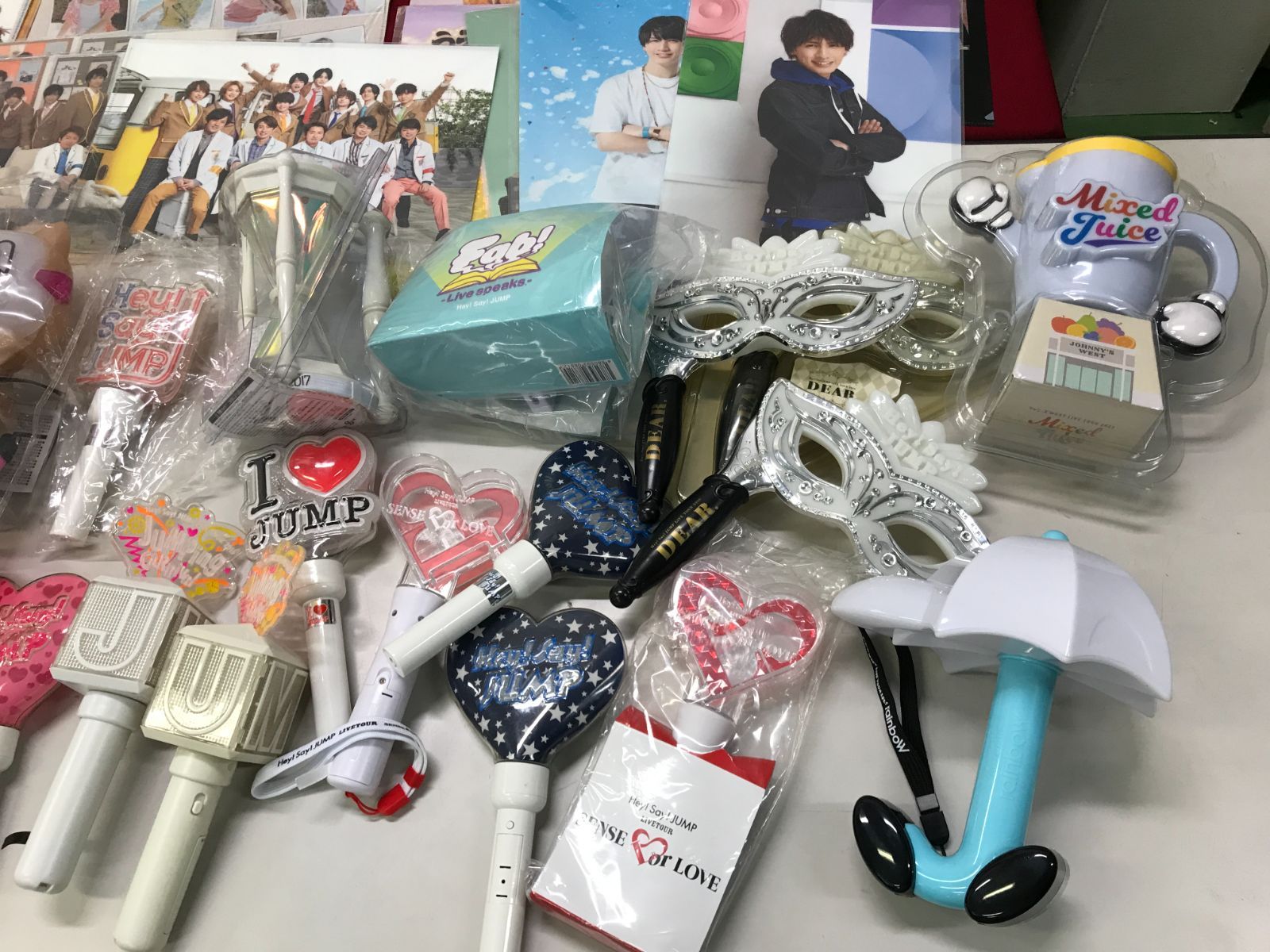最終値下げ◼︎藤井流星　グッズ　まとめ売り WEST 藤井流星 うちわ×7＋クリアファイル×2＋写真×5 合計14点
