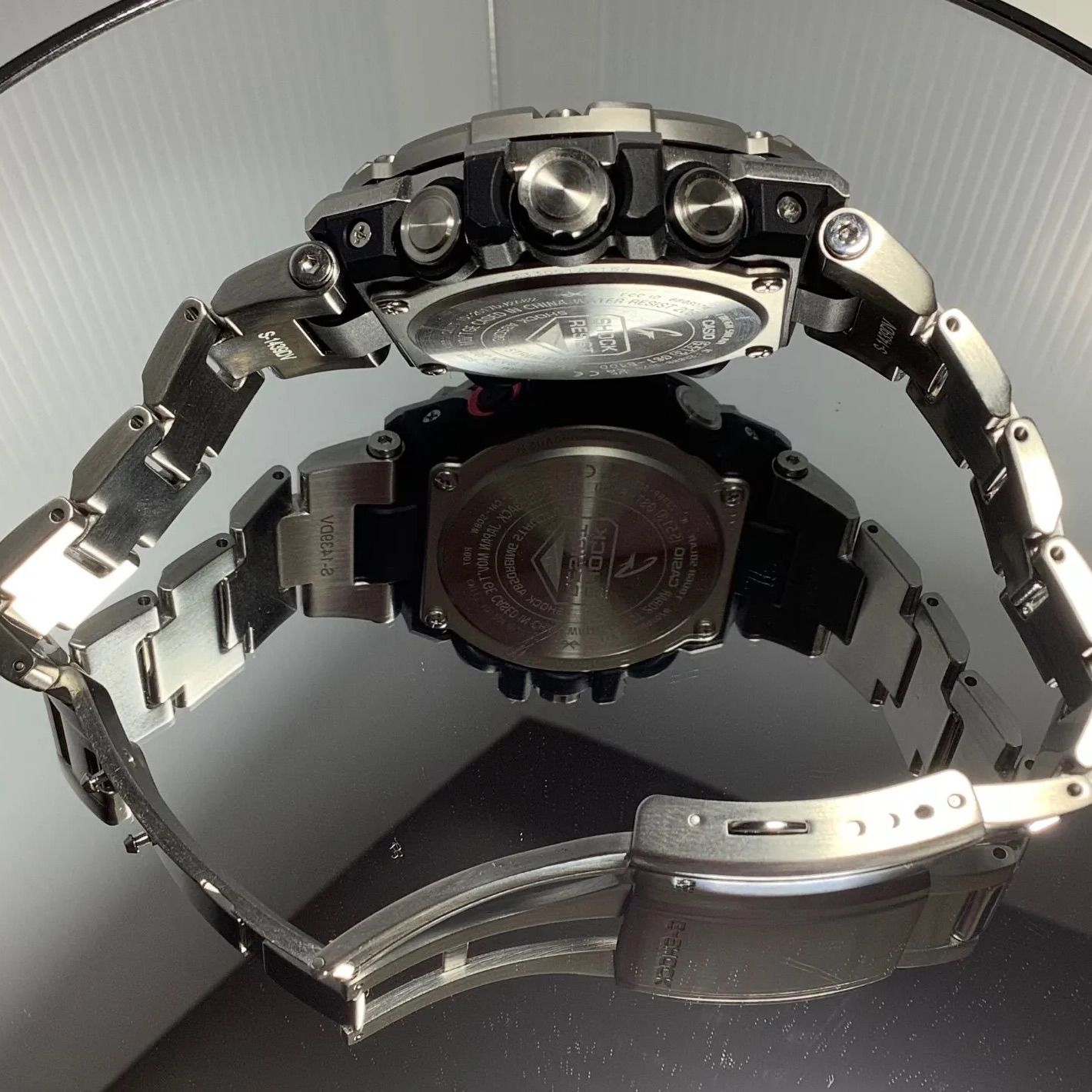 美品 カシオ G-SHOCK Gショック ジーショック CASIO GST-B100D 美品 カシオ G-SHOCK Gショック ジーショック CASIO GST-B100D