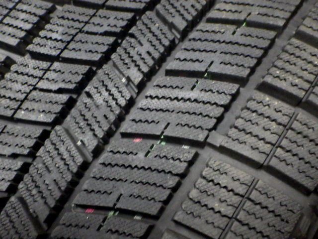 AW-1●225 45R17●4本