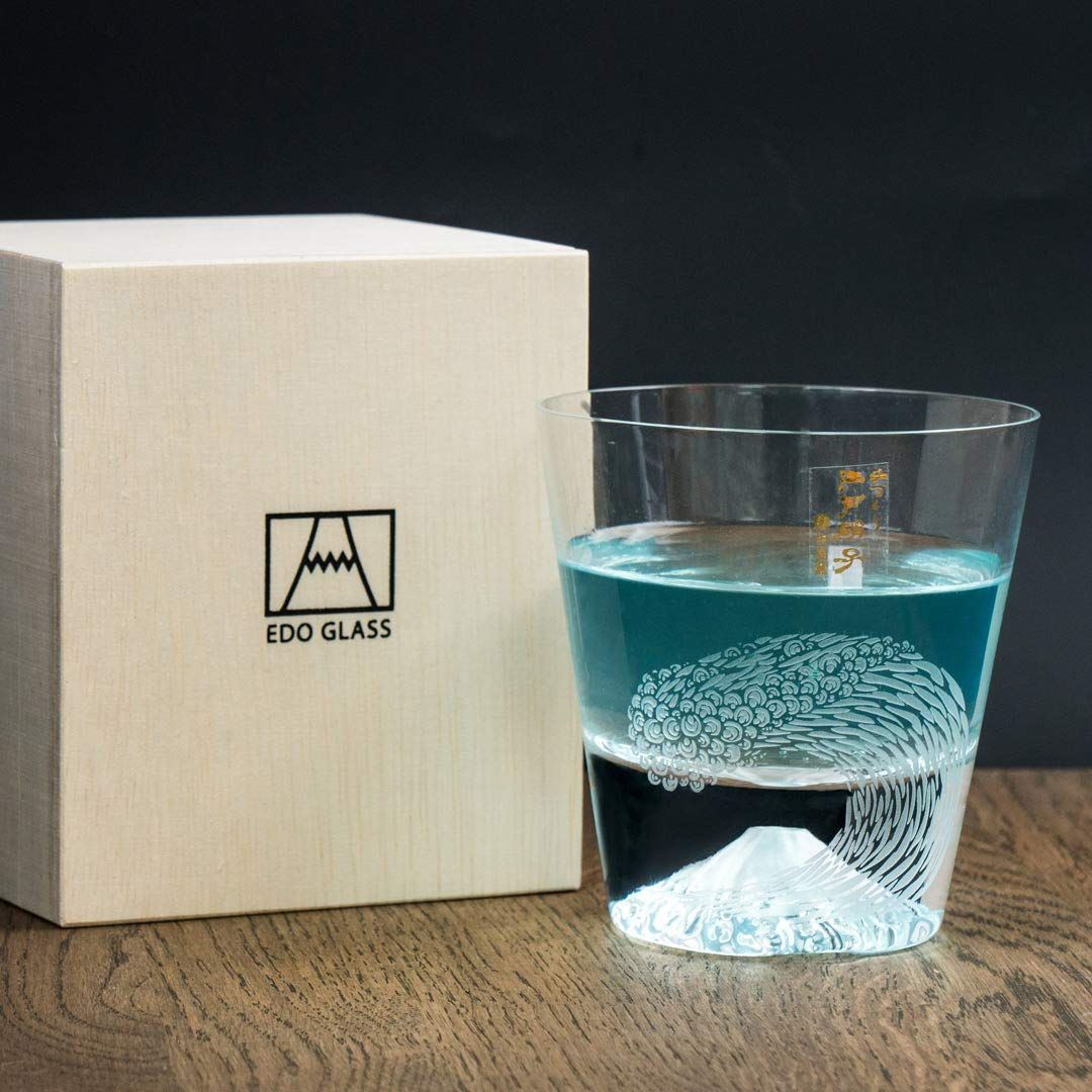 新着商品 ウイスキーグラス ロックグラス 切子 父の日 母の日 江戸硝子 還暦 結婚 おみやげグランプリ 外国 海外 お土産 波富士ロックグラス お祝い ギフト 最 プレゼント 贈答 田島硝子 記念 人気 富士山グラス MADE IN ! JAPAN 桐箱入