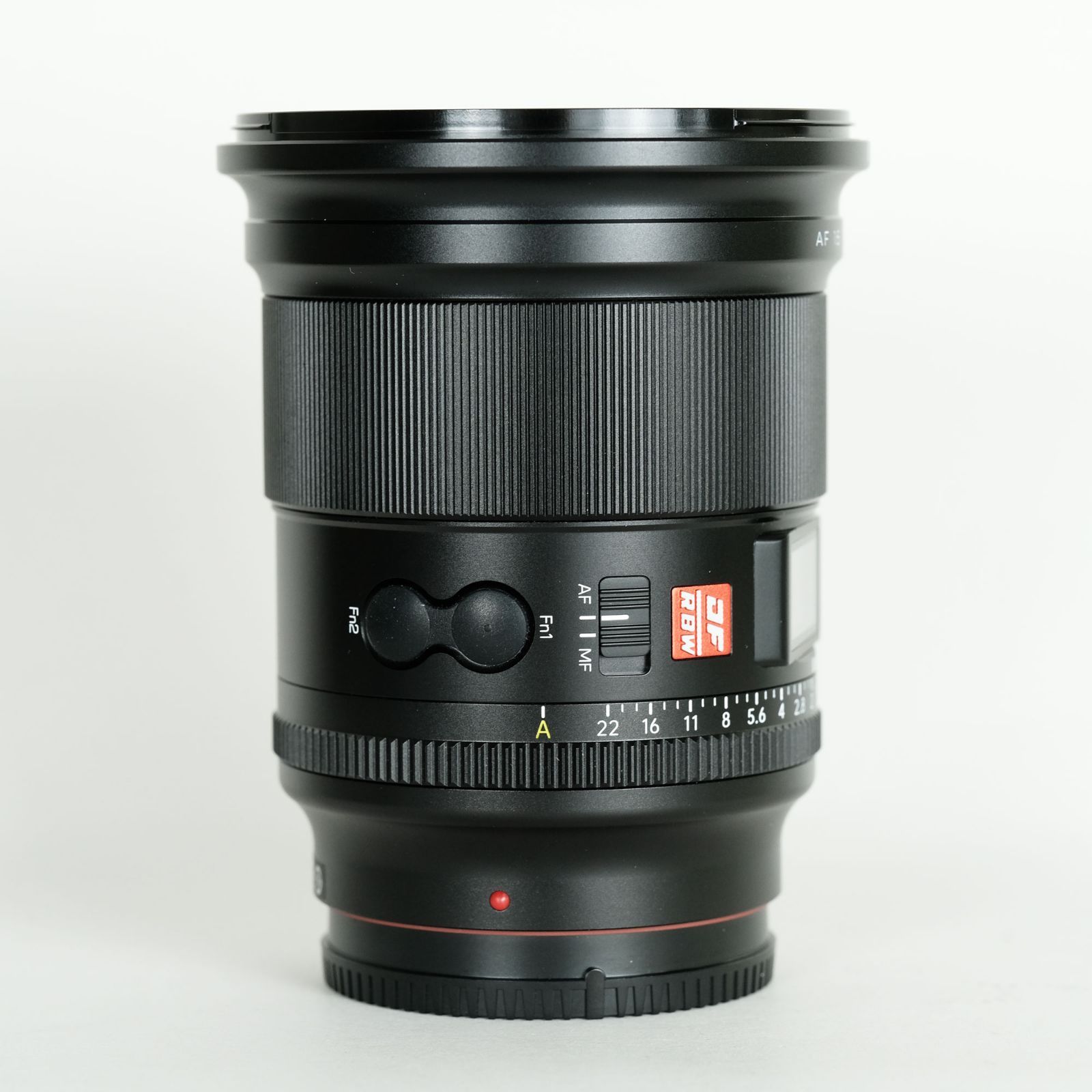 16mm F1.8