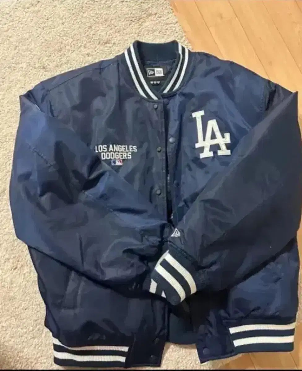 la ドジャース スタジアム ジャケット XL