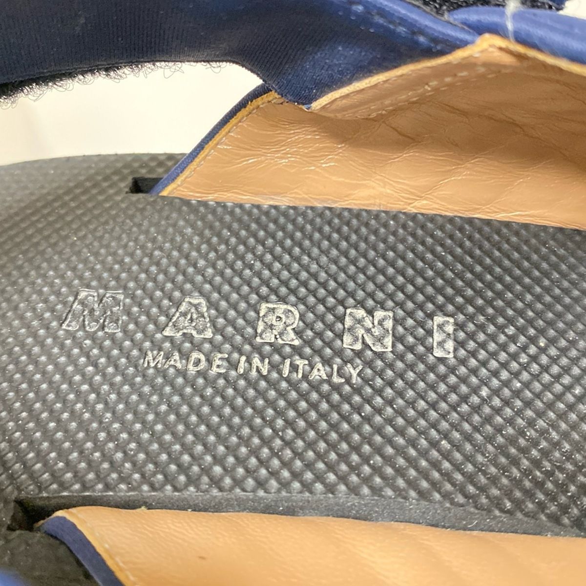 - ネイビー