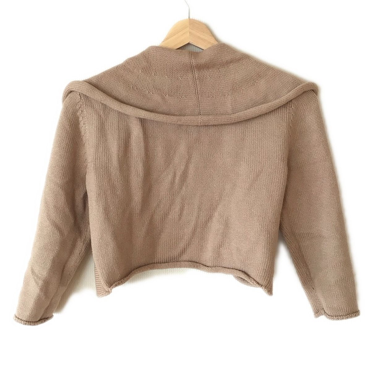 FOXEY フォクシー　ボレロ　七分袖　ベージュ　40 FOXEY フォクシー ボレロ 七分袖 ベージュ 40 - メルカリ