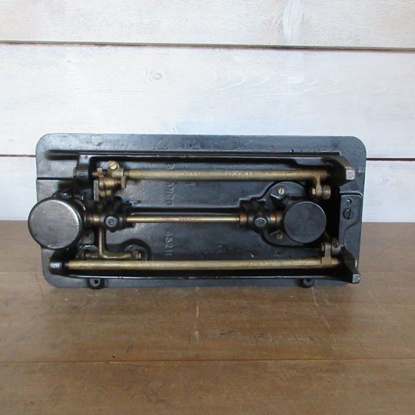 ドイツ製 SINGER シンガー ミシン 手回しミシン アンティーク 1908年頃