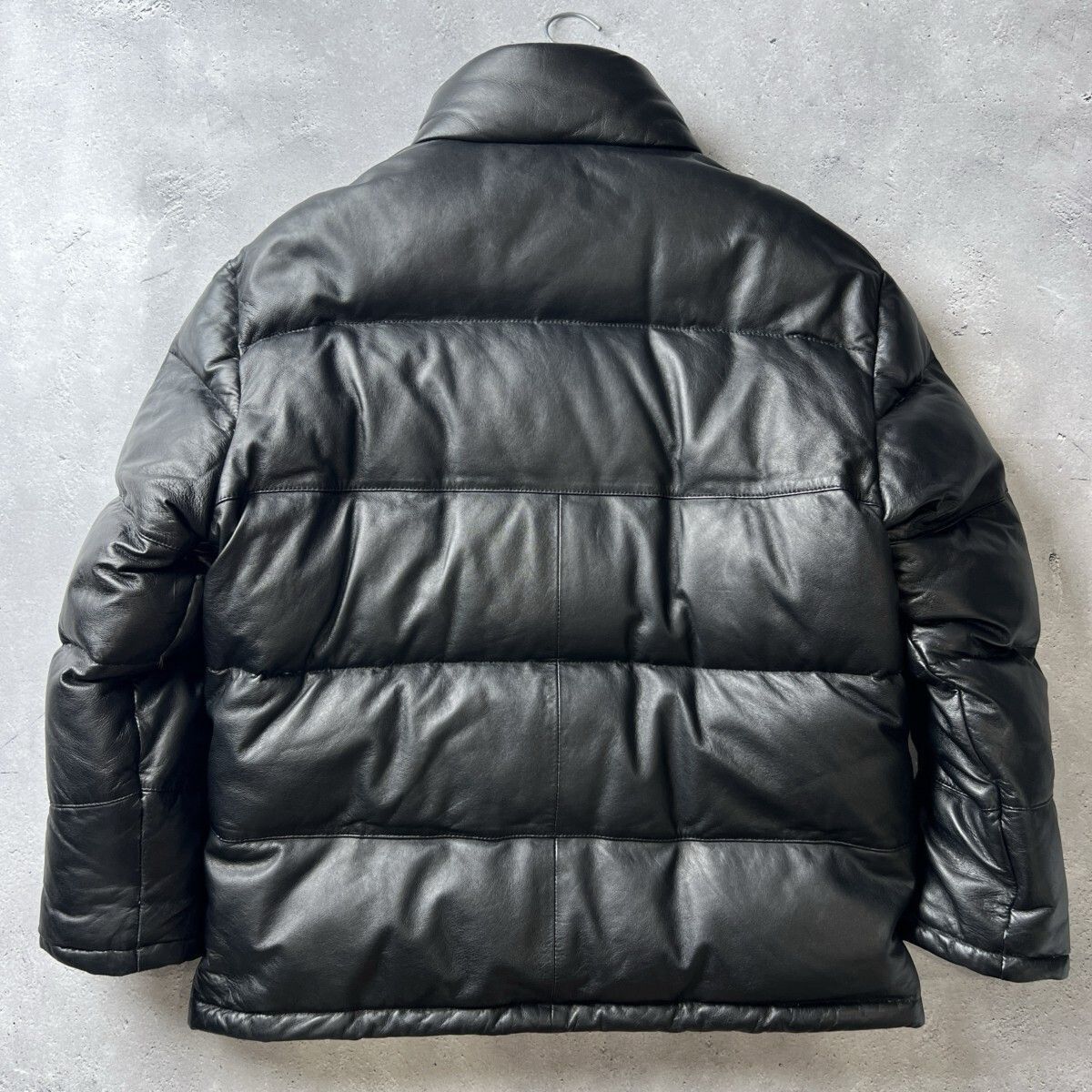 美品 AVIREX アヴィレックス 上質 モチモチ 羊革 ラムレザー 本革