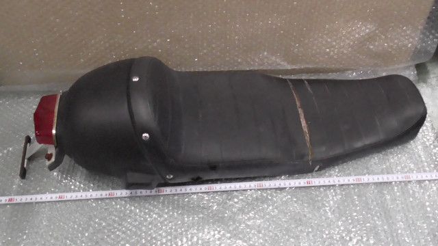 CL400 NC38-1001xxx の シートカウル シート 傷 社外 1759194500