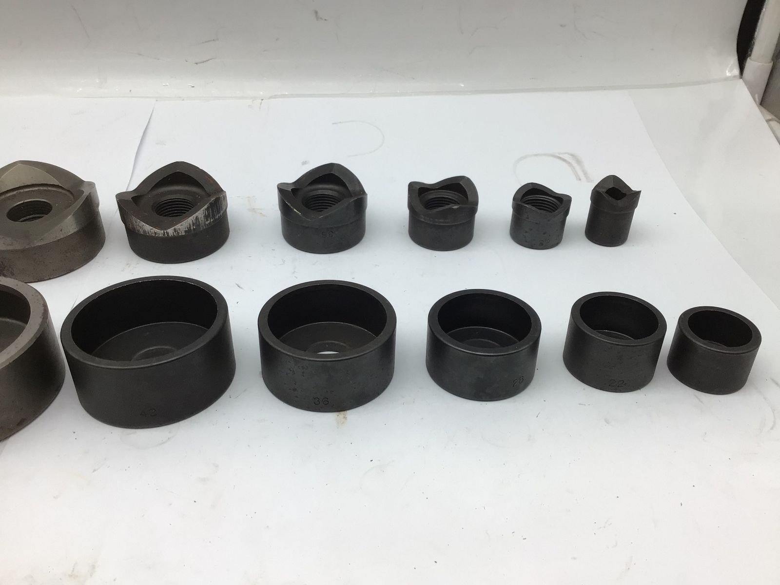 電動油圧式らくらくパンチ