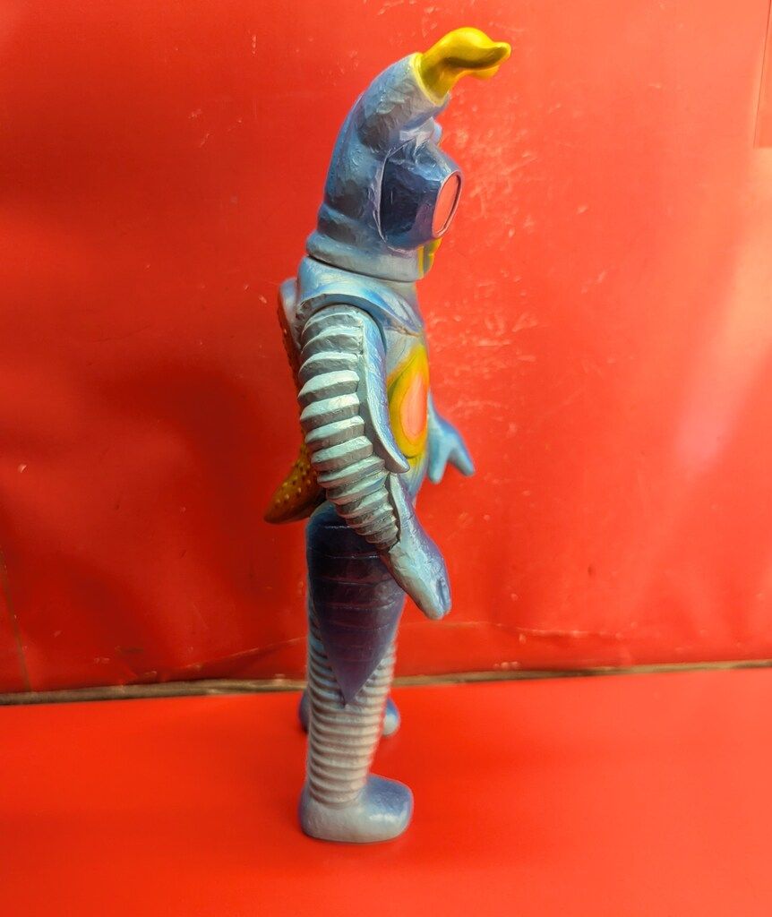 ブルマァク ブルマァクの怪獣シリーズ ウルトラマン ブルマァク特大ゼットン 水色 イエロー メタレッド メタブルースプレー