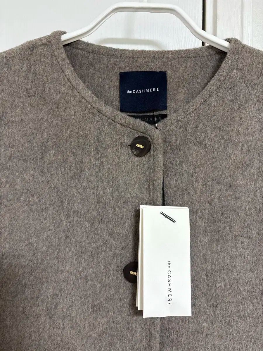 the CASHMERE ハンドメイド カシミヤベスト