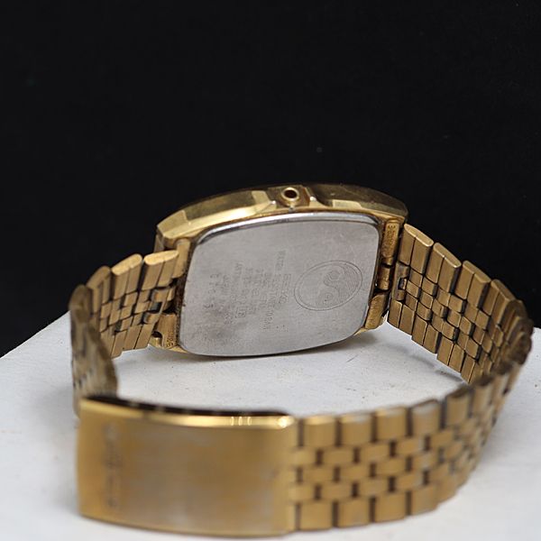 セイコー クロノス 5H23-5110 QZ ゴールド文字盤 デイデイト メンズ