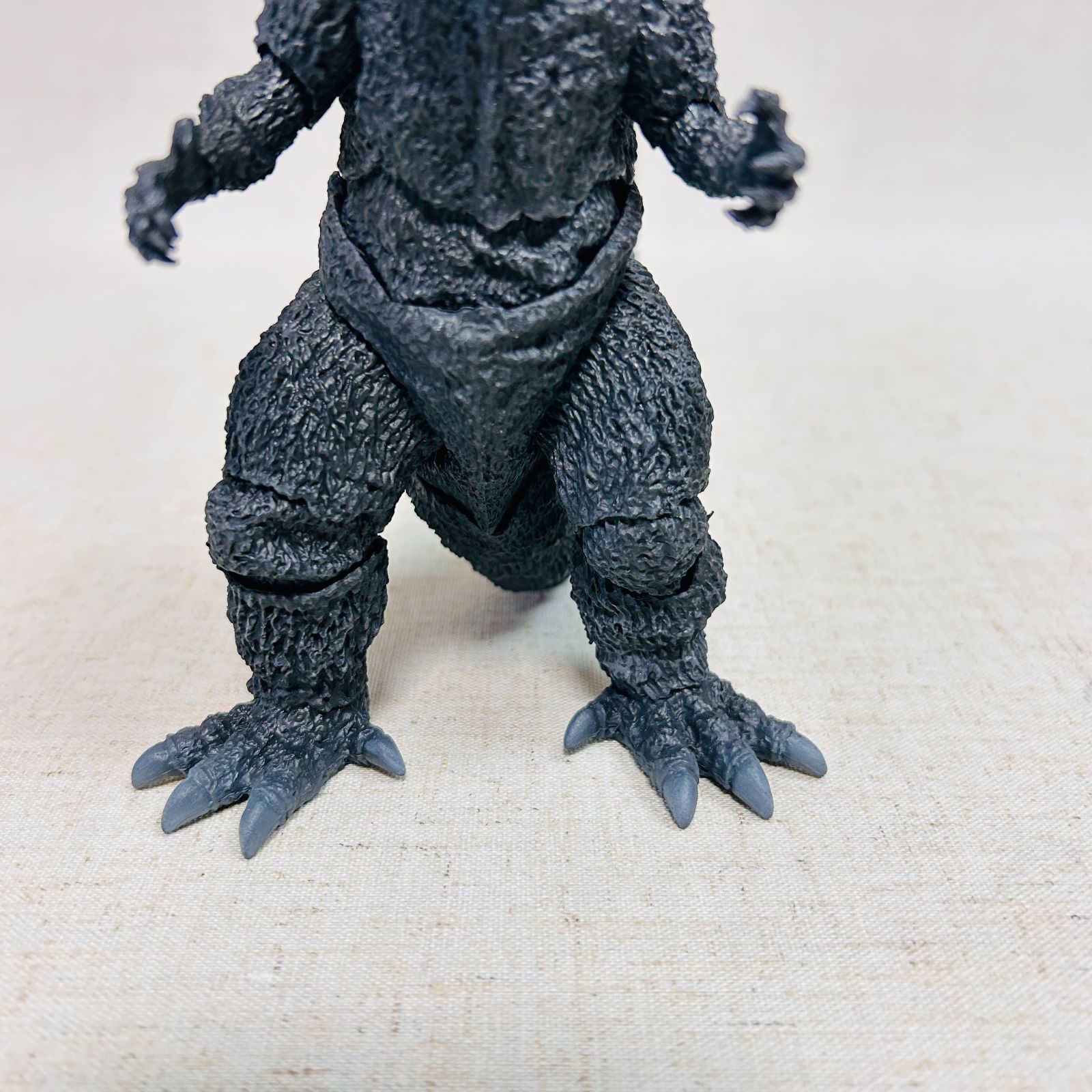 S.H.モンスターアーツ ゴジラ (1954) 約150mm PVC&ABS製 塗装済み可動