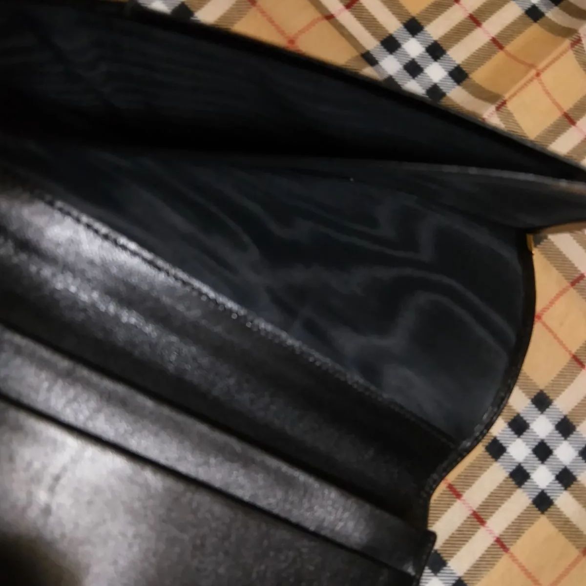 ☆GIVENCHYジバンシー☆長財布☆お札入れ☆黒☆未使用☆本革☆お洒落 