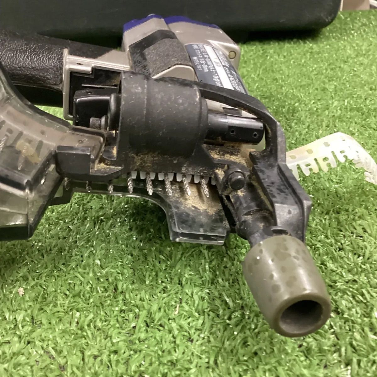 B】makita(マキタ) 常圧ポケットエア釘打 内装ボード用 AN302P