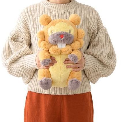 ポケモン　ふわふわ抱きぬいぐるみ　ビッパ ポケモンセンター限定】ふわふわ抱きぬいぐるみ ビッパ - メルカリ