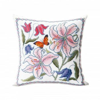 オノエ・メグミ 刺しゅうキットシリーズ 花咲く庭の小さな物語 -テーブルセンター- カサブランカと蝶 1201