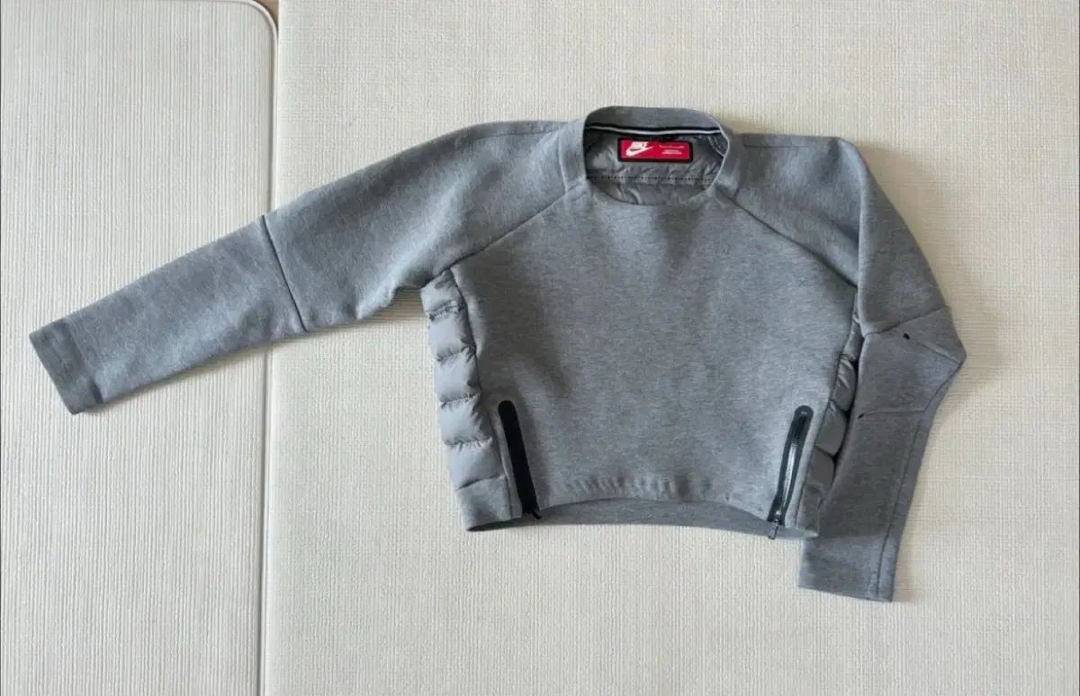 NIKE ナイキ クロップド エアロロフト テック ブルゾン プルオーバー トレーナー