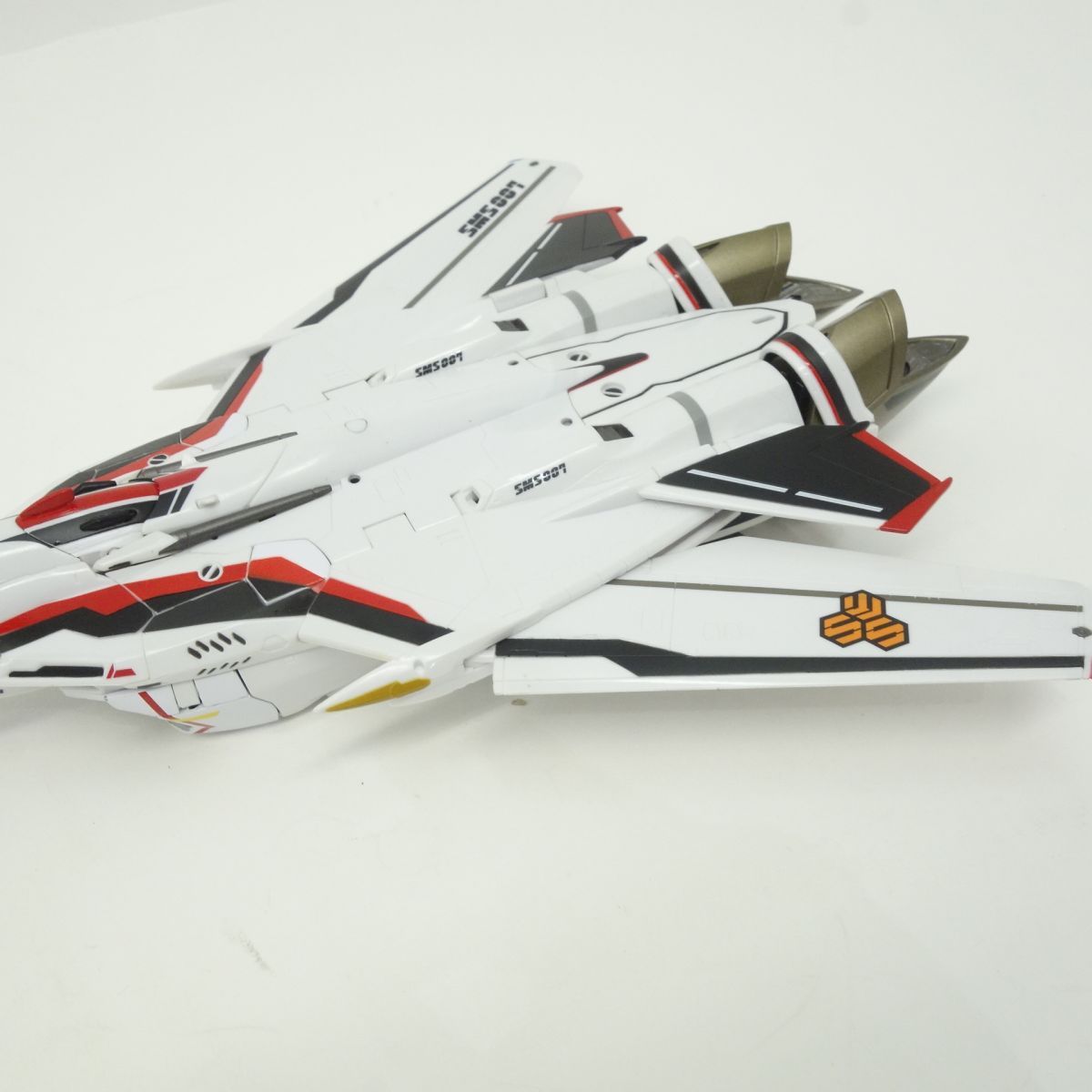 DX超合金GE-54。VF-25.リ二ューアルバージヨン。 DX超合金GE-54。VF-25.リ二ューアルバージヨン。