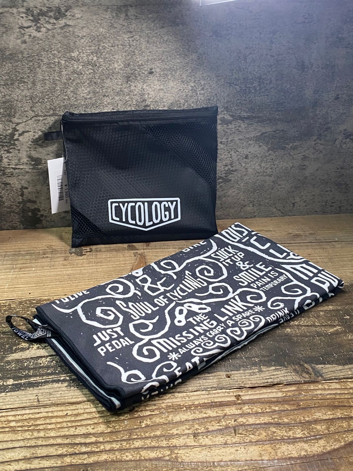 JC194 サイコロジー CYCOLOGY マイクロファイバータオル 黒 - メルカリ