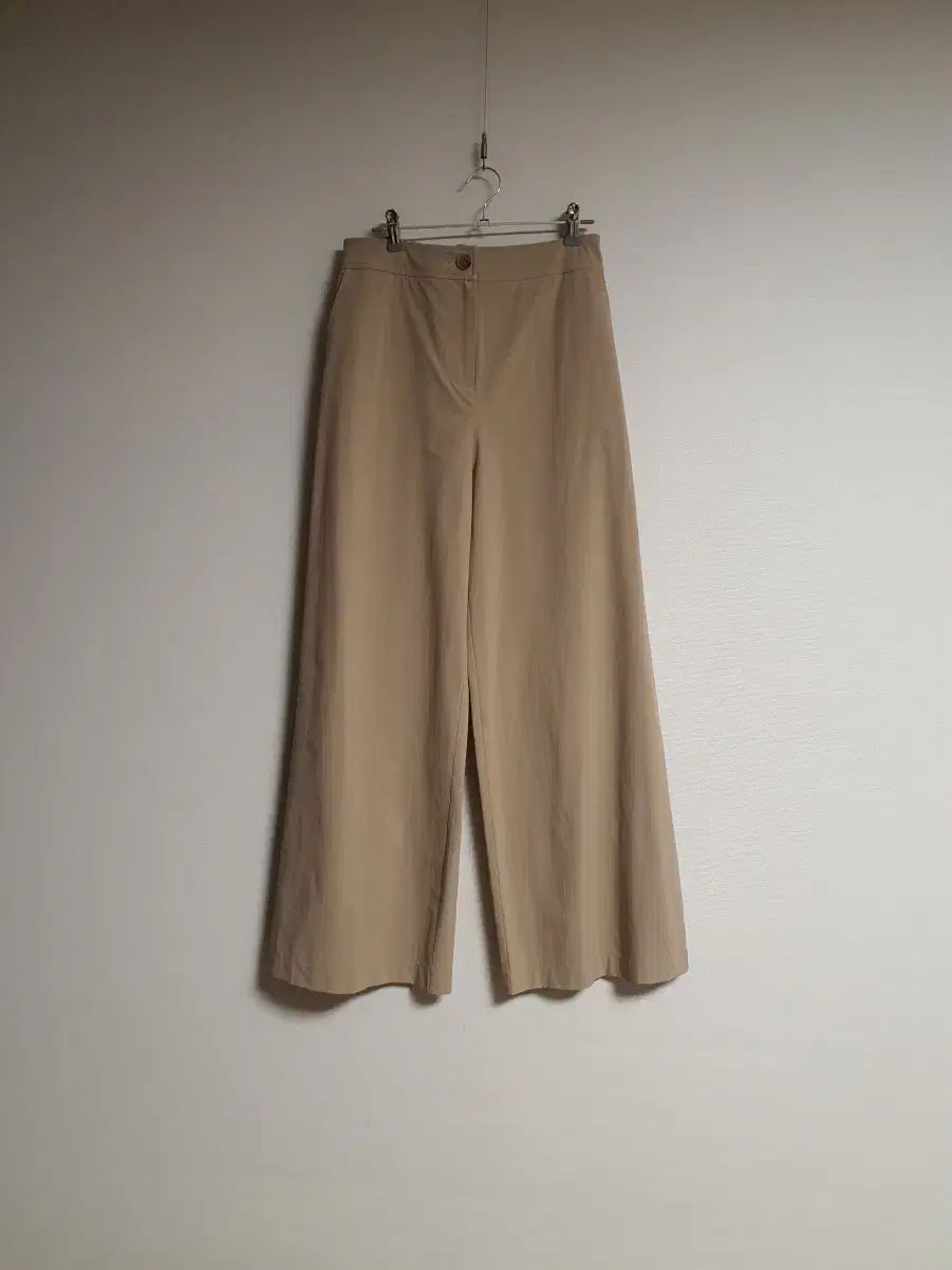 スラックス