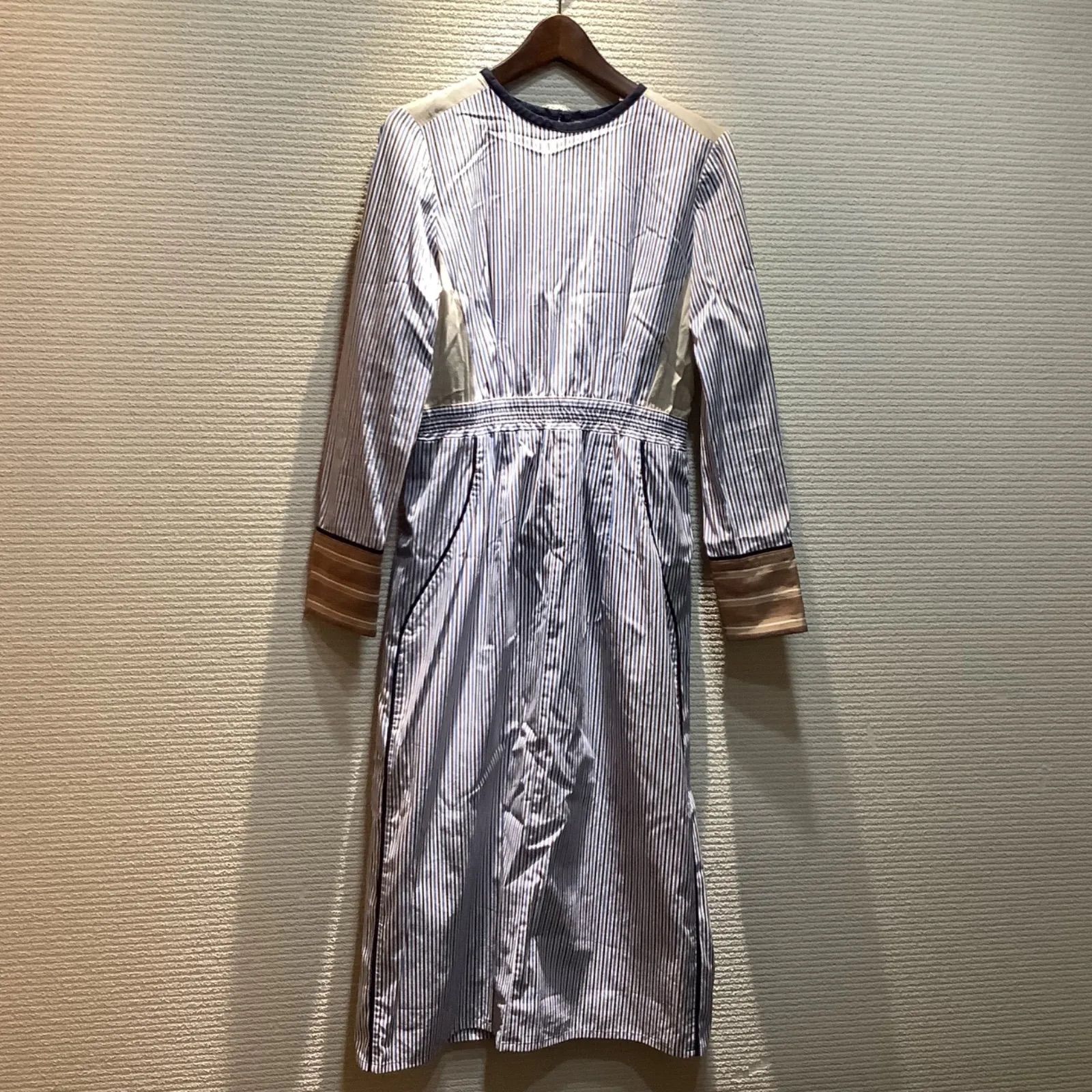 美品 AKANE UTSUNOMIYA アカネウツノミヤ ストライプ シアー 切り替え 