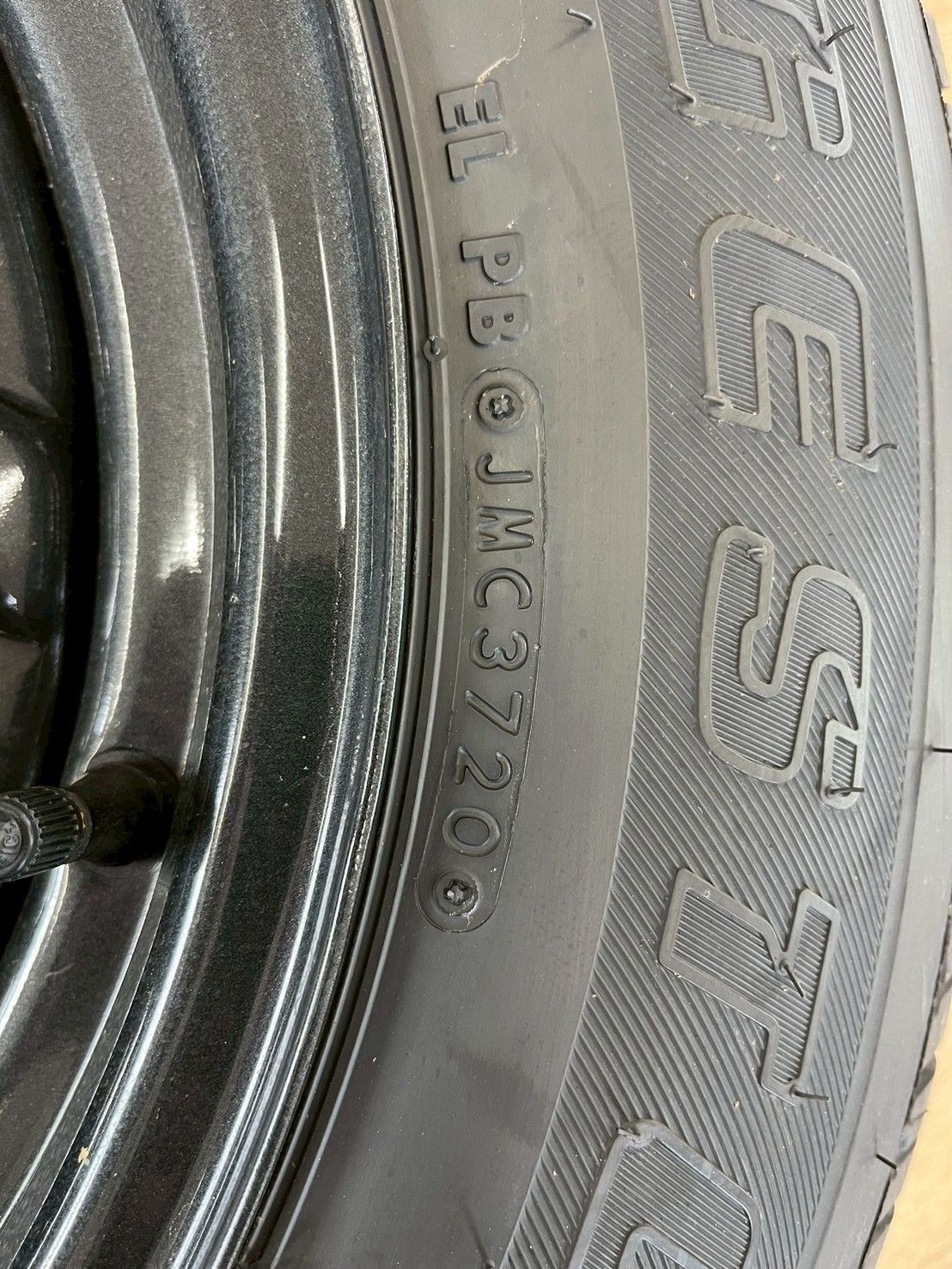 JB64ジムニー純正スチールホイール