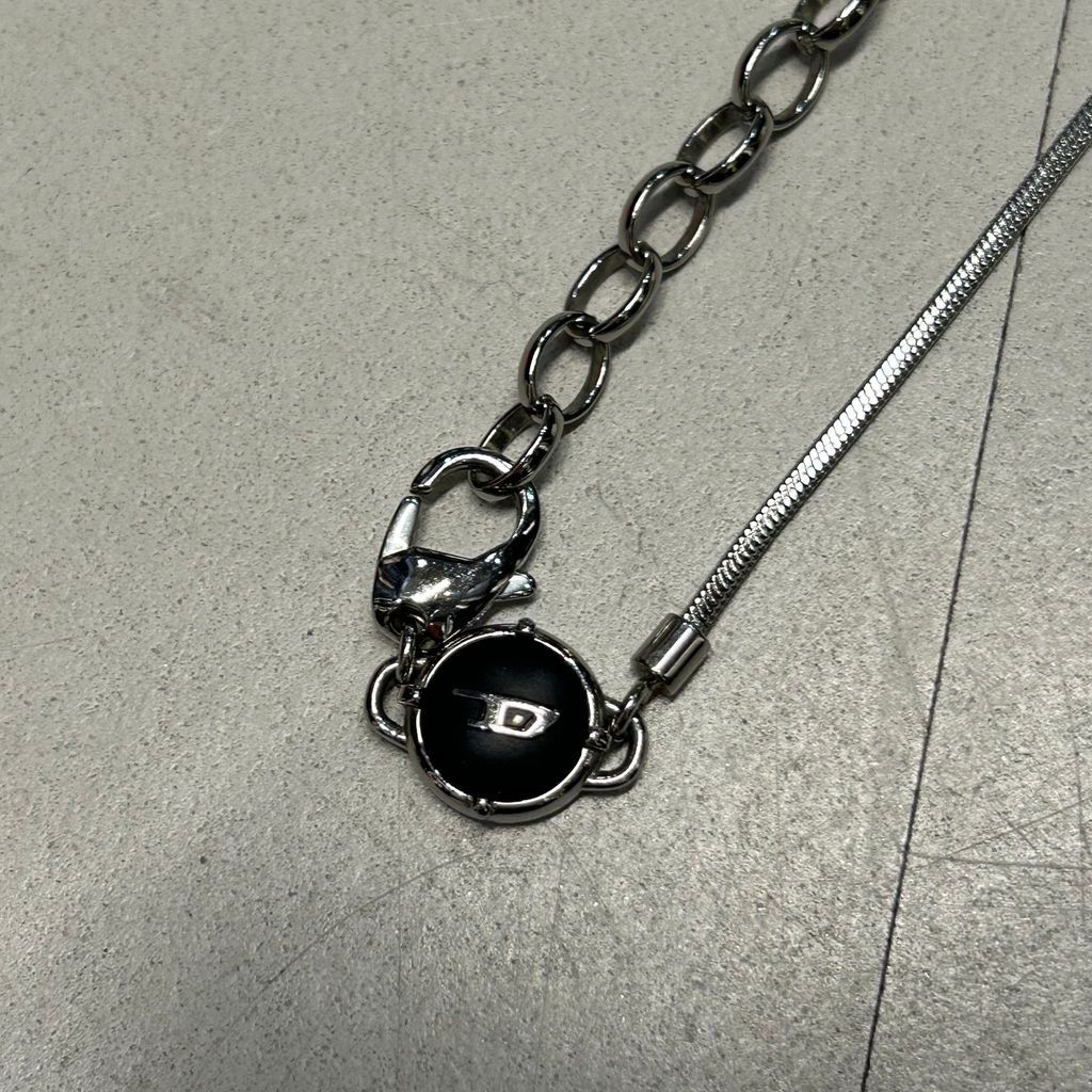 DX1342: Stainless steel pendant necklace | Diesel