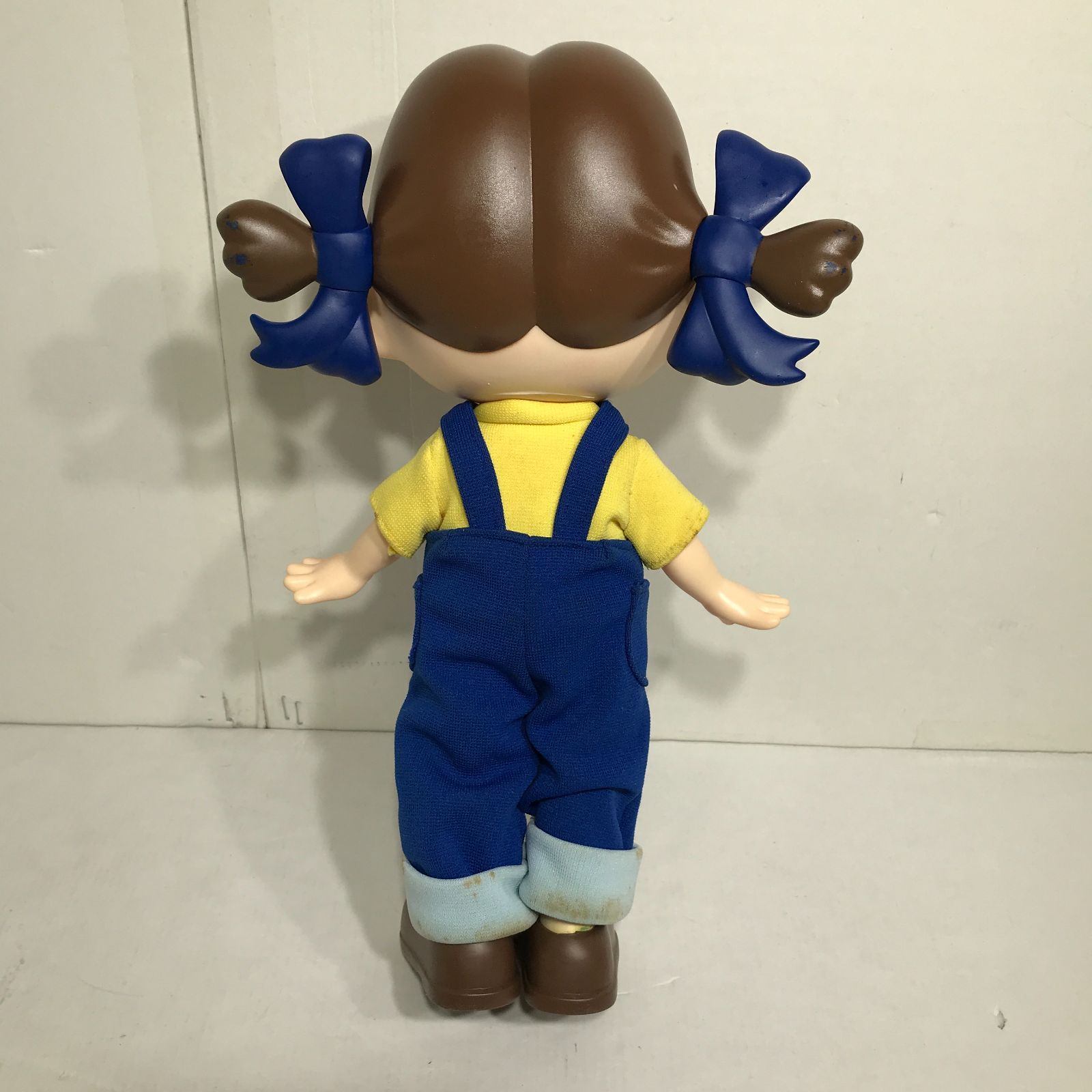 城東30-003】 不二家 ペコちゃん人形 青色 サロペット 非売品 箱