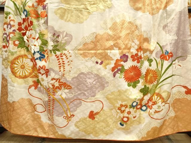 アンティーク 豪華 振袖　駒刺繍 雲取り花文 金彩 正絹 アンティーク豪華振袖 駒刺繍 雲取り花文 金彩 正絹