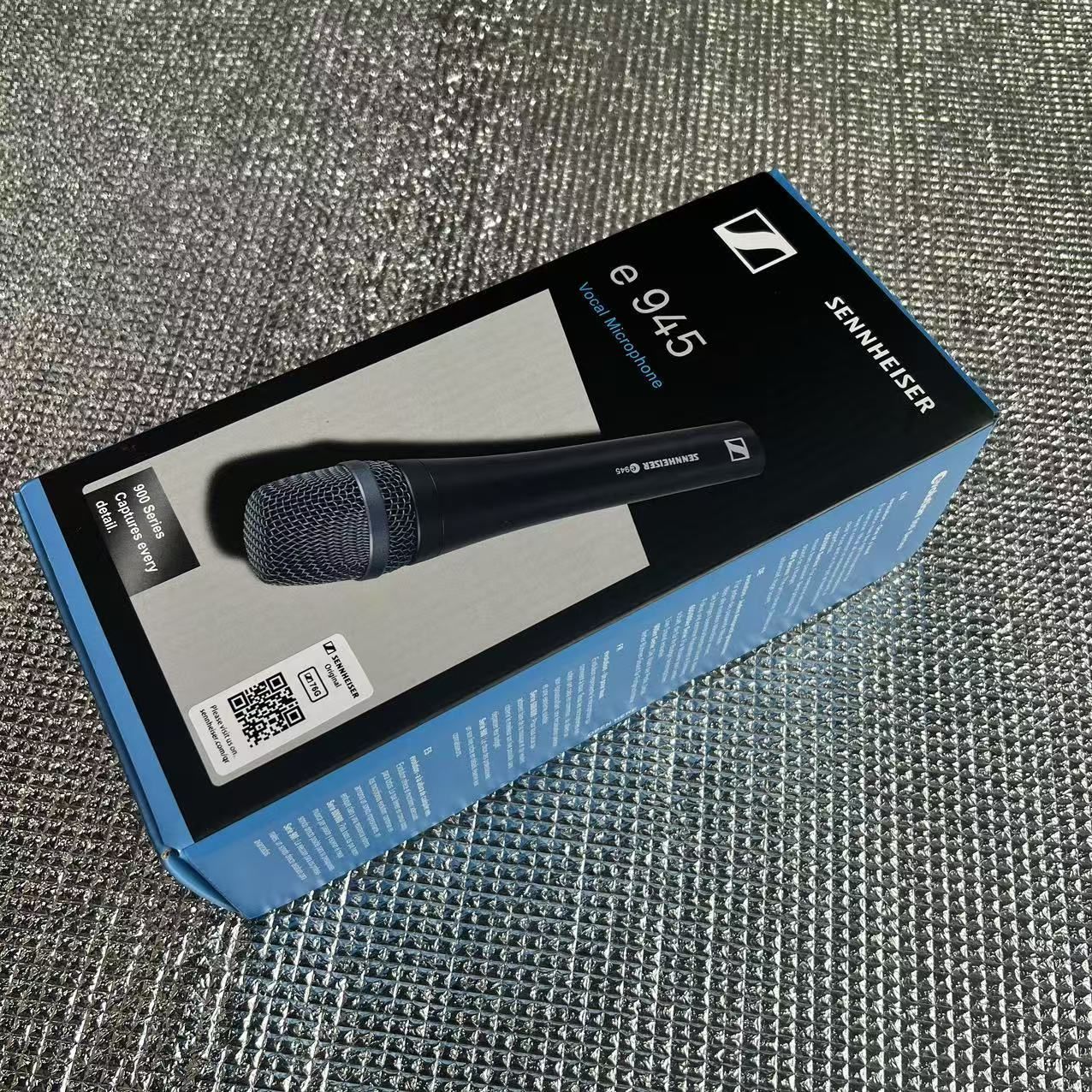 SENNHEISER