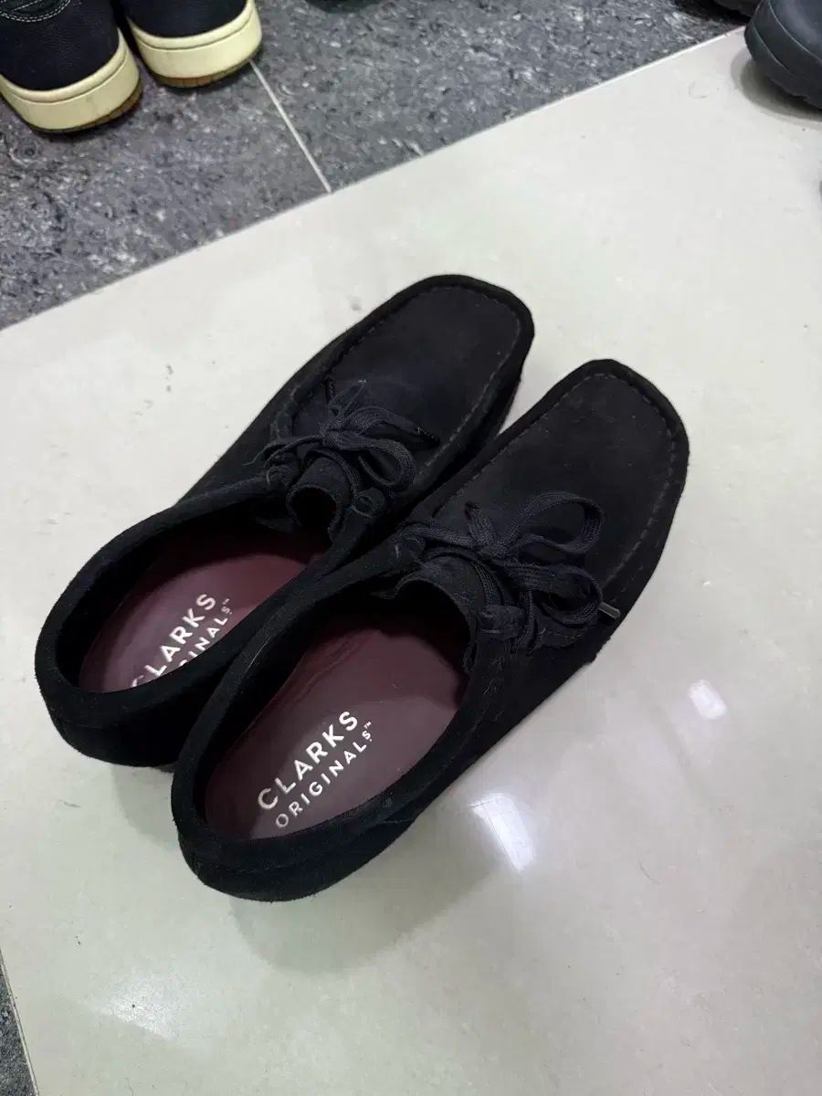 Clarks クラークス ワラビー 黒 270 サイズ